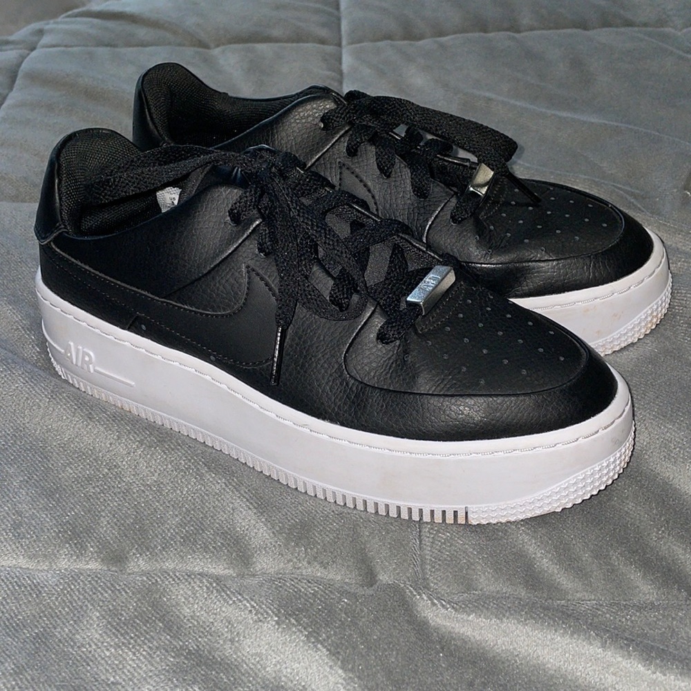 Nike size 8 black platform air forces!